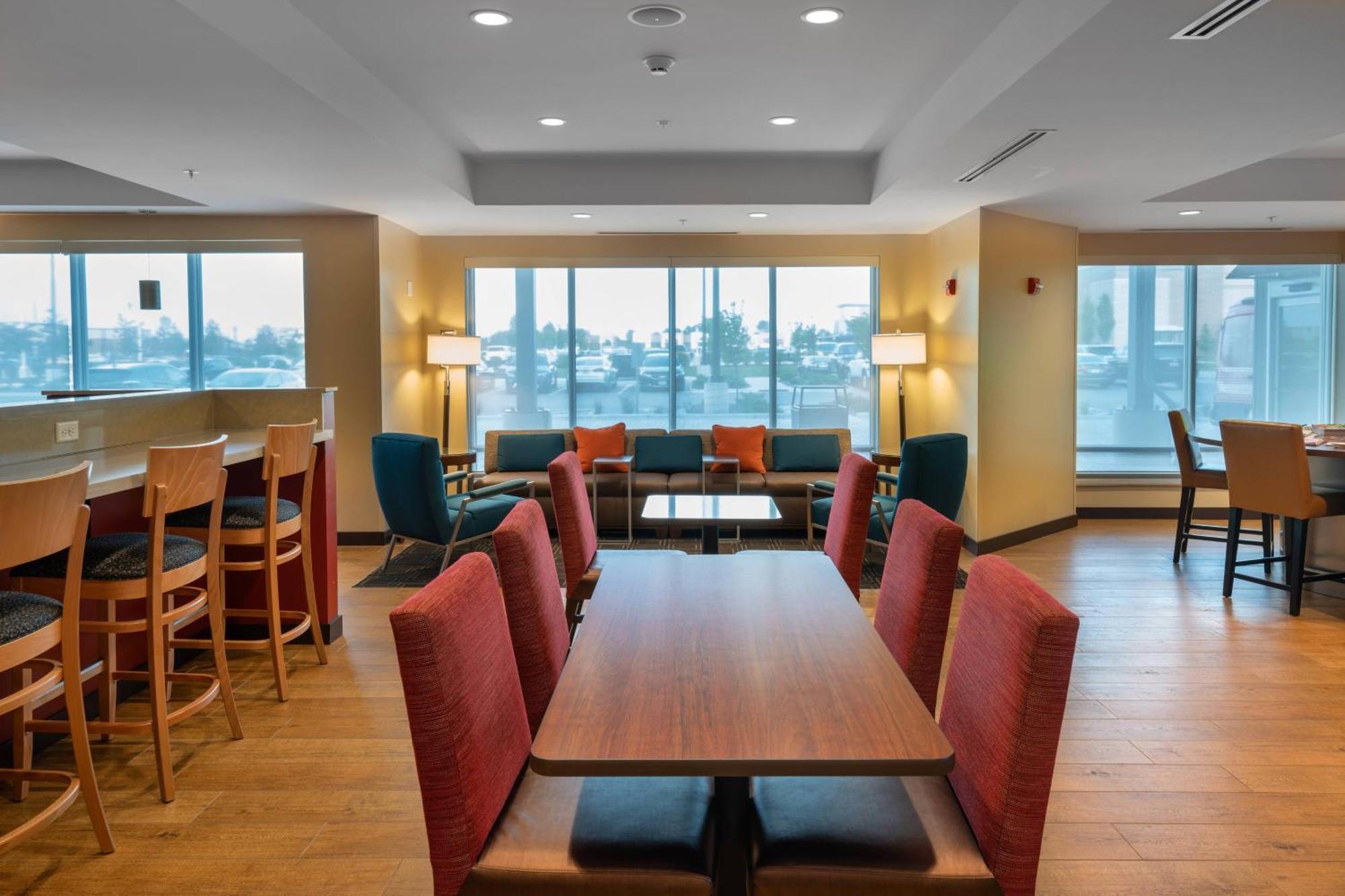 Towneplace Suites By Marriott Milwaukee Oak Creek Eksteriør billede