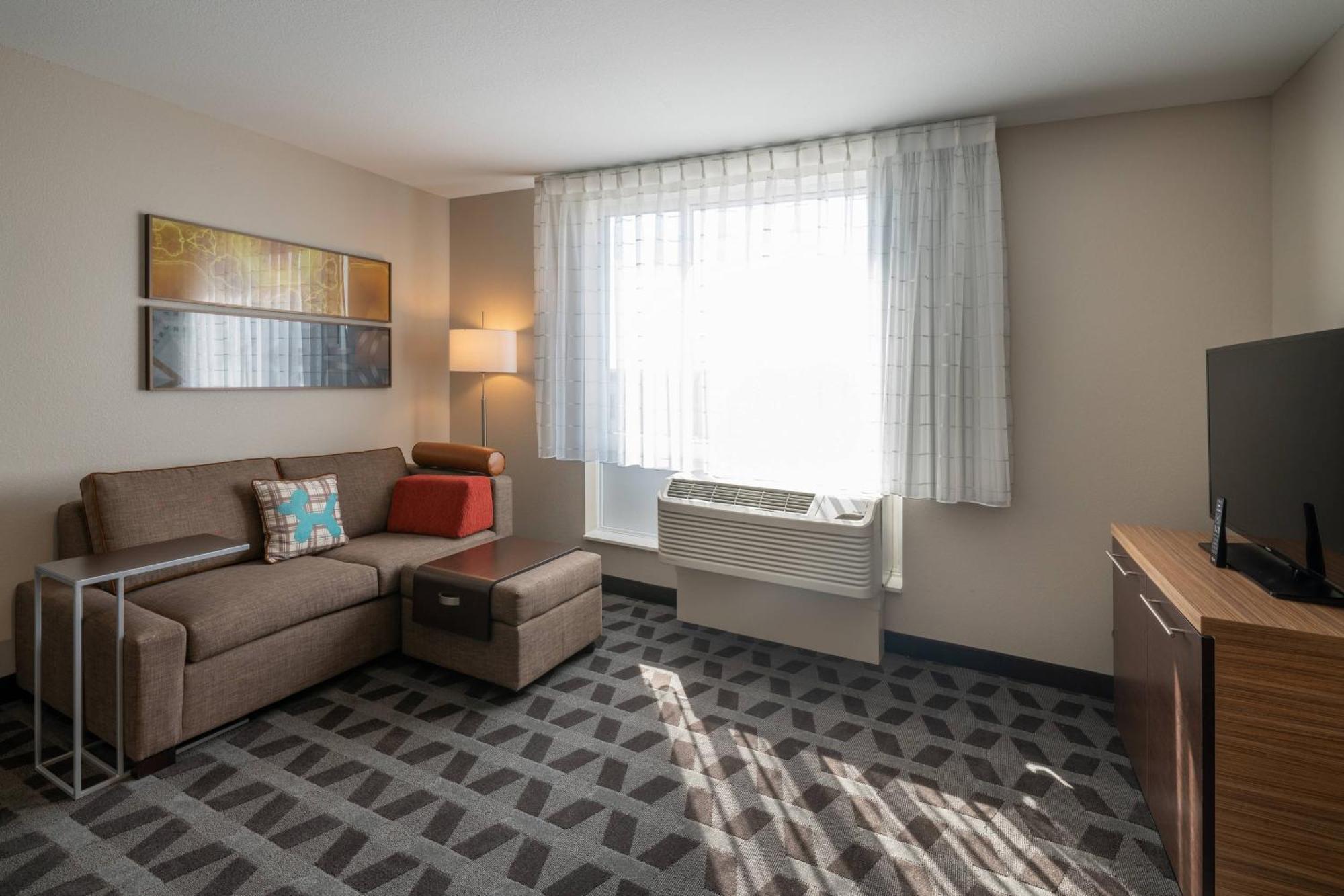 Towneplace Suites By Marriott Milwaukee Oak Creek Eksteriør billede