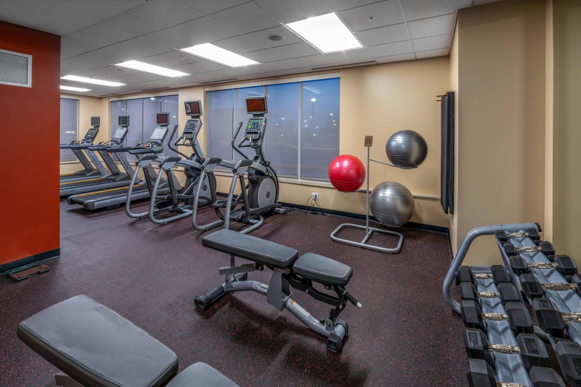 Towneplace Suites By Marriott Milwaukee Oak Creek Eksteriør billede