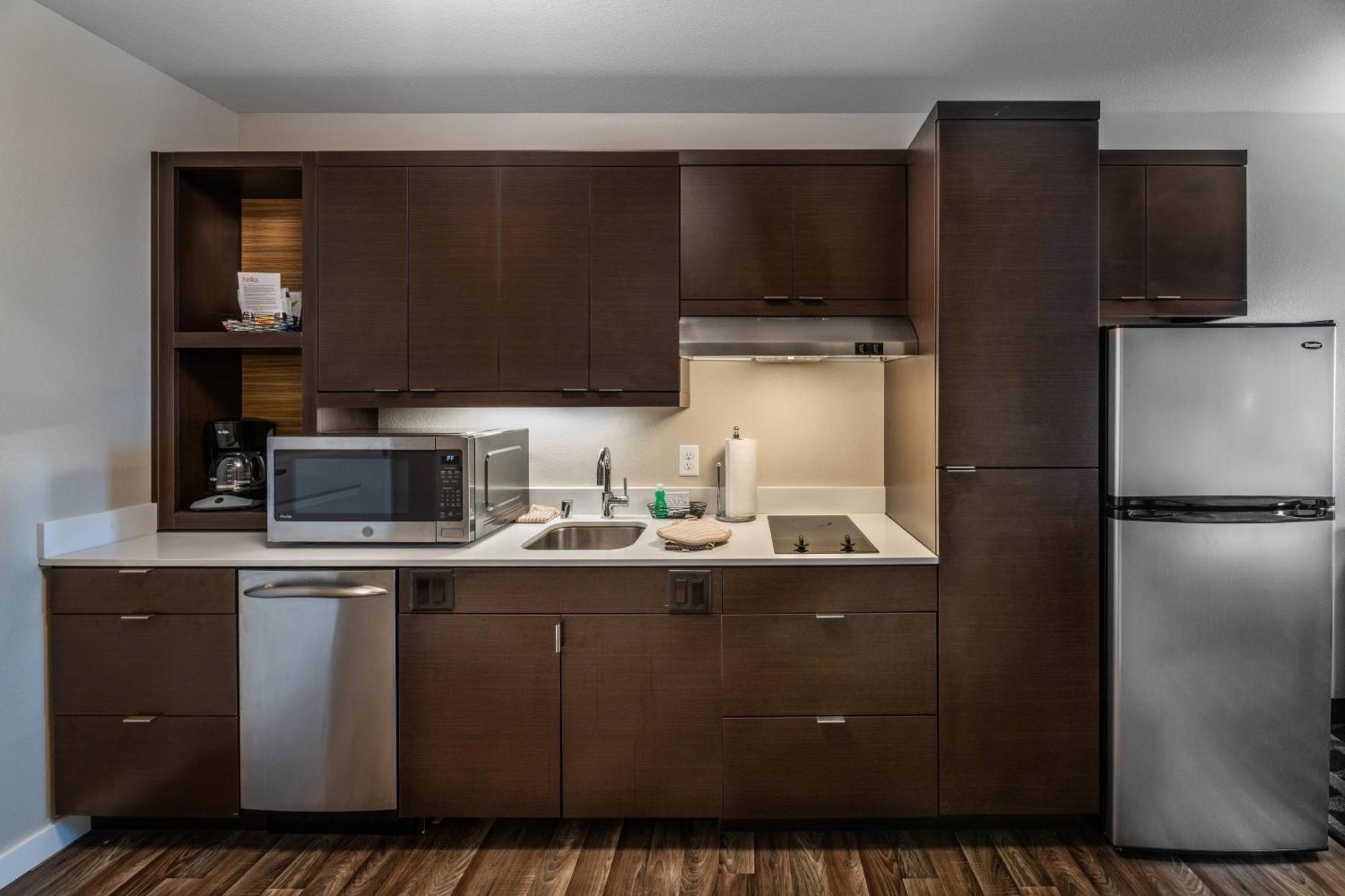 Towneplace Suites By Marriott Milwaukee Oak Creek Eksteriør billede